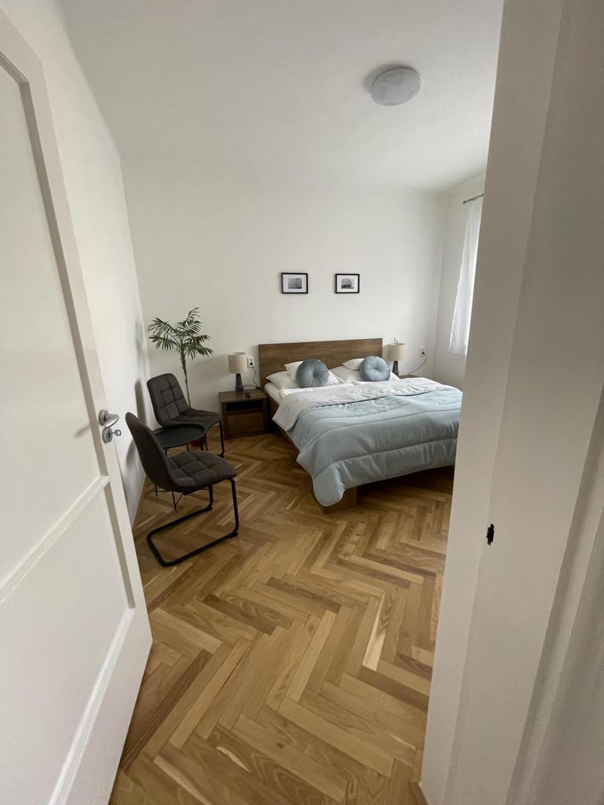 Attila Vendeghaz Apartment บาลาตงโบกลาร์ ภายนอก รูปภาพ