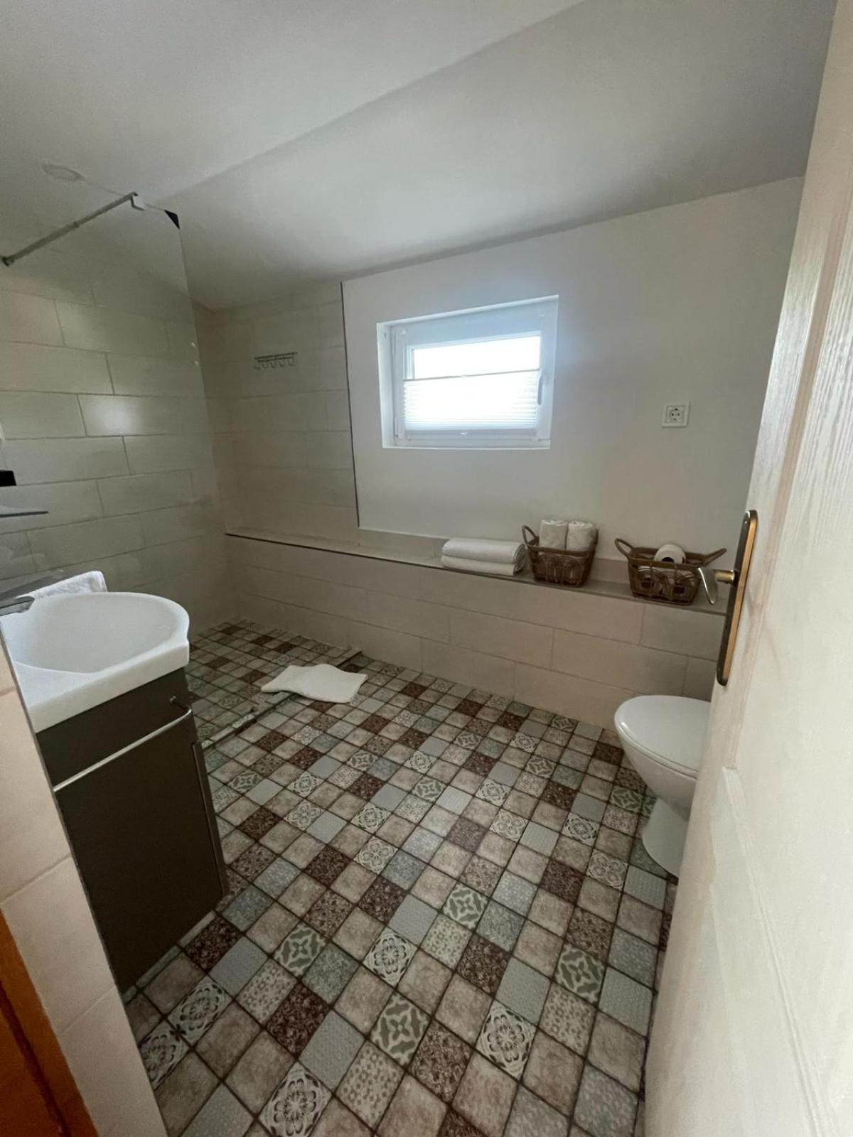 Attila Vendeghaz Apartment บาลาตงโบกลาร์ ภายนอก รูปภาพ
